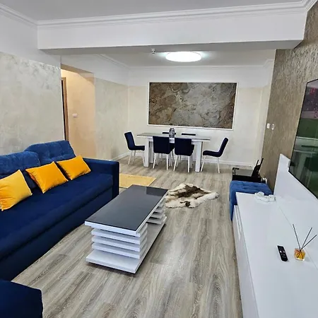 Apartman Smart House President *